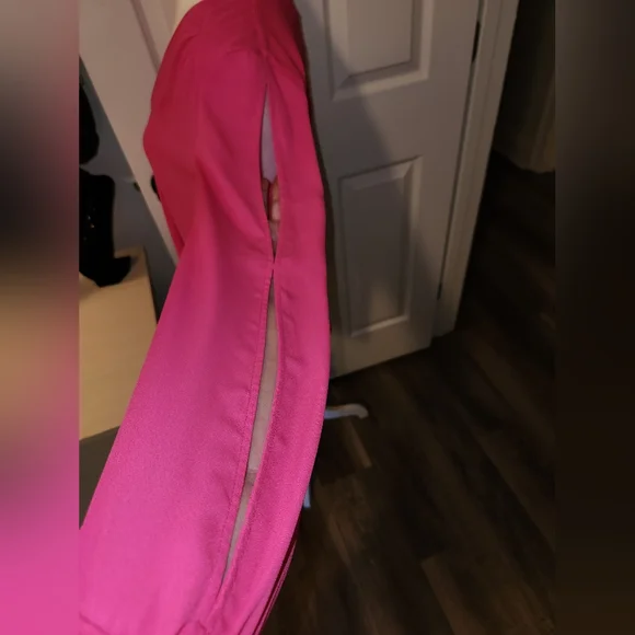 I.N.C Pink Blouse SZ S with fashion beaded earrings and bracelets - Picture 7 of 8